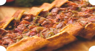 Kuşbaşılı Pide görseli