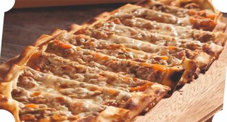 Kuşbaşılı Kaşarlı Pide görseli