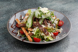 Izgara Biftek Salata görseli