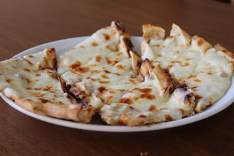 Kaşarlı Mantarlı Pide görseli