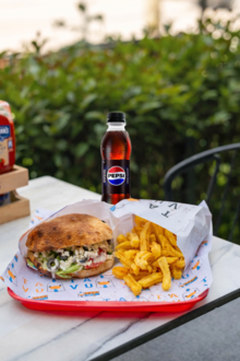 Mozzarella & Zeytinli Tavu Menü görseli