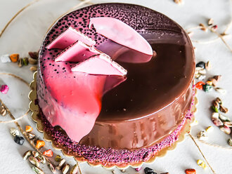 Frambuazlı Çikolatalı Pasta (No. 0) görseli