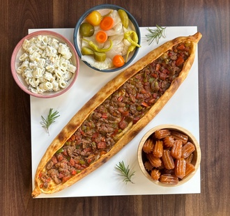 Kuşbaşılı Pide görseli