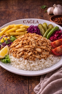 Pilav Üstü Tavuk Döner görseli