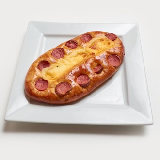 Sosisli Yuvarlak Pizza görseli