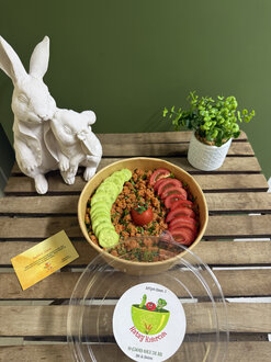 Bol Domates-salatalıklı Kısır Bowl görseli