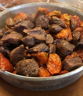 Zeytinyağlı Kuru Patlıcan Dolması görseli