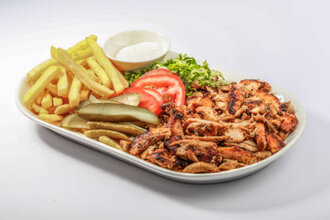 Pilav Üstü Tavuk Döner görseli