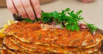 3 Lahmacun & Ayran görseli