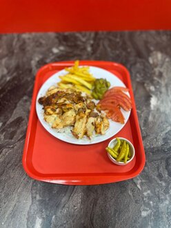 Pilav Üstü Döner görseli