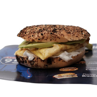 Avocado Egg & Cheese Bagel görseli