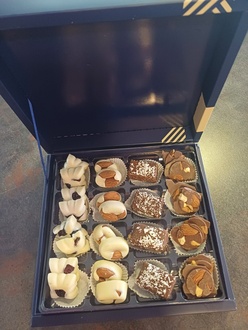 Special Kutu Çikolata (500 Gr.) görseli