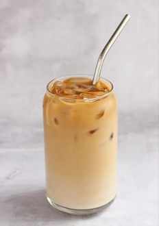 Ice Vanilla Matcha Latte görseli