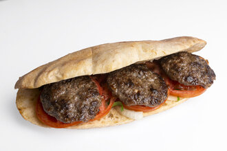 Yarım Ekmek Arası Köfte görseli