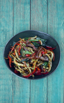 Dana Etli Sebzeli Udon görseli