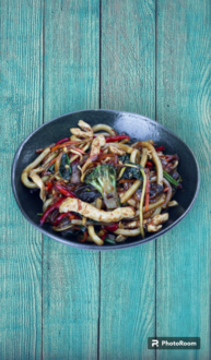 Tavuklu Sebzeli Udon görseli