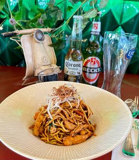 Tavuklu Yaki Soba Noodle görseli