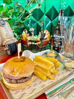 Classic Burger görseli