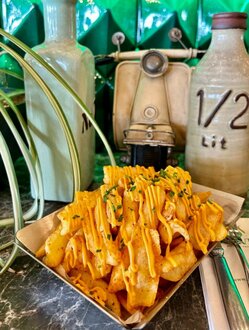 Cheddar Soslu Özel Patates Kızartması görseli