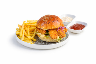 King Çıtır Tavuk Chipotle Burger & Patates Kızartması görseli