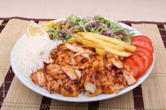 Pilav Üstü Tavuk Döner görseli