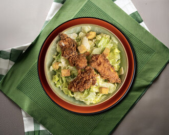 Tavuklu Sezar Salata görseli