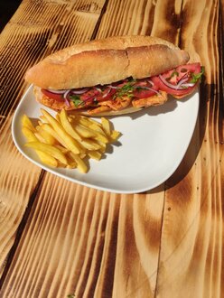 Yarım Ekmek Arası Tavuk Bonfile görseli