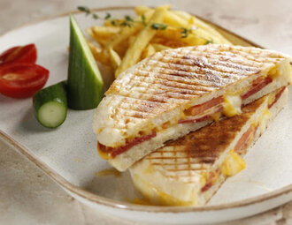 Bazlama Karışık Tost görseli
