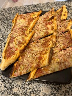 1 Kıymalı Kaşarlı Pide 1 Kuşbaşılı Kaşarlı 2 Kola görseli