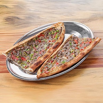 Kuşbaşılı Pide görseli