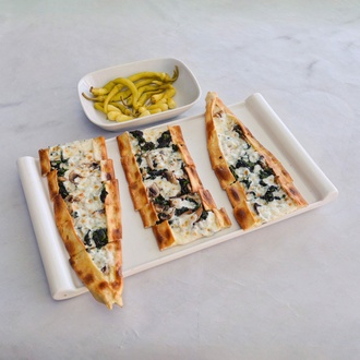 Ispanaklı Pide görseli