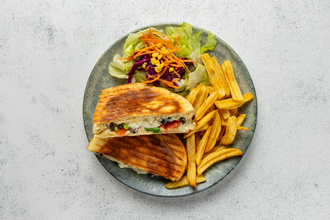 Akdeniz Tost görseli