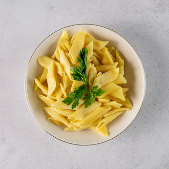 Sade Makarna görseli