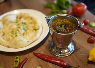 Daal Tarka (Mercimekli Acılı Çorba) görseli