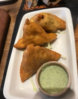 Aloo Samosa görseli
