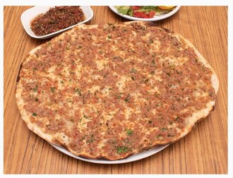 Lahmacun görseli