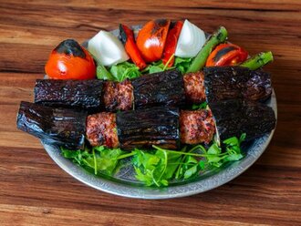 Patlıcanlı Kebap görseli