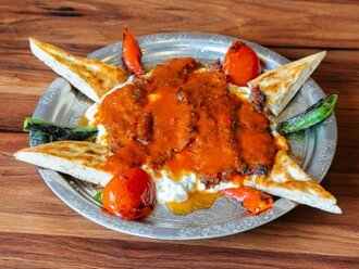 Alinazik Kebap (Adana Kebaptan) görseli