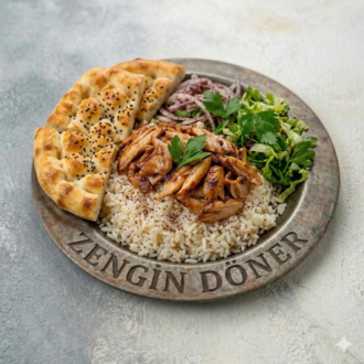 Pilav Üstü Tavuk Döner görseli