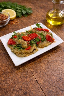 Közlenmiş Patlıcan Salatası (100 Gr.) görseli