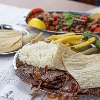 Pilav Üstü Et Döner Menü görseli