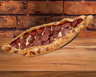 Sucuklu Pide görseli