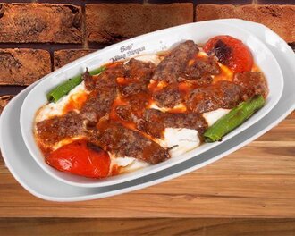 Yoğurtlu Kebap görseli