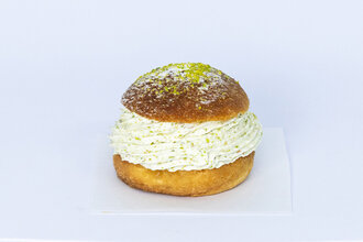Cream Puff Antep Fıstıklı görseli