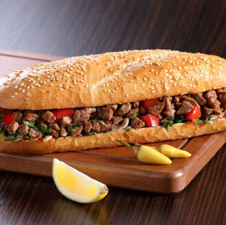 2'Li Ekmek Arası Tavuk Tantuni +2 Ayran(170ml) görseli