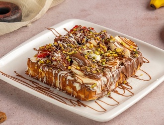 Strawberry & Banana Waffle görseli