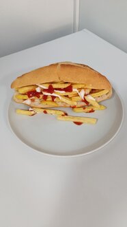 Patates Kızartmalı Sandviç görseli