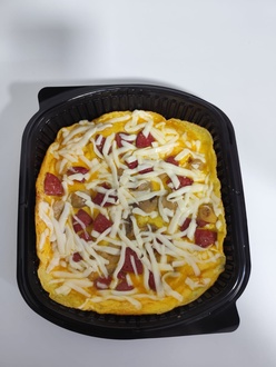 Mantarlı Sosisli Kaşarlı Omlet görseli