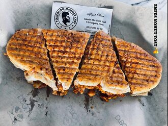 Nohutlu Kaşarlı Tost görseli