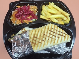 Siriracha Soslu Tavuk Wrap görseli